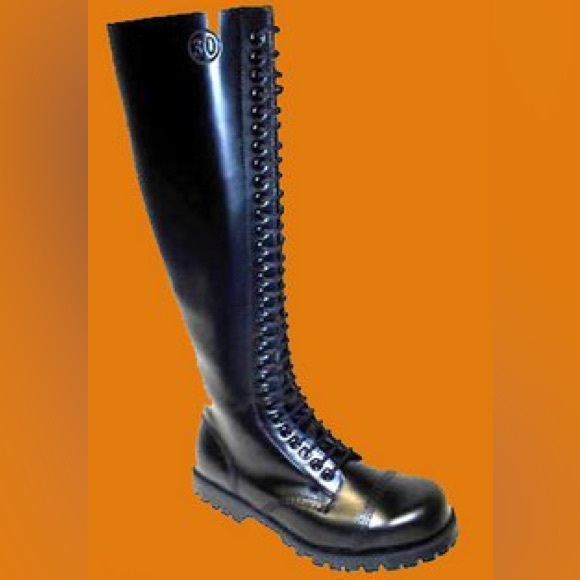 New Underground 30 eyelets rangers in box leather handmade in England size 8 - Picture 4 of 16